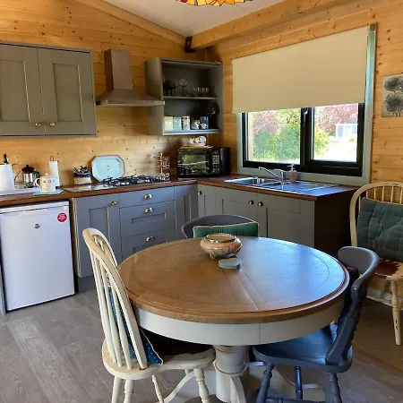 Shabby Chic Barn *