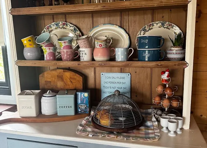 Shabby Chic Barn 펜션 *