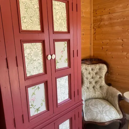 Shabby Chic Barn *